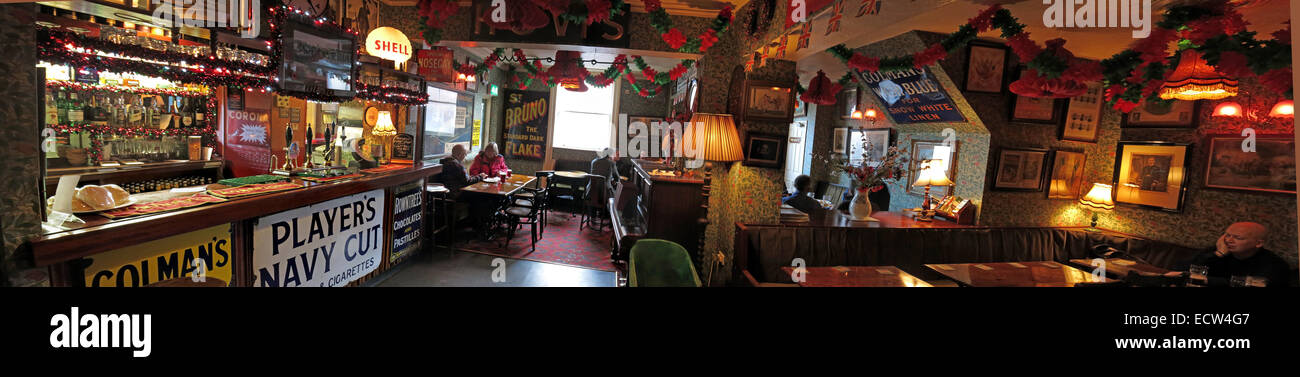 The Albion Inn, classico Real ale CAMRA Listed English Pub a Chester, Inghilterra, UK Panorama Foto Stock