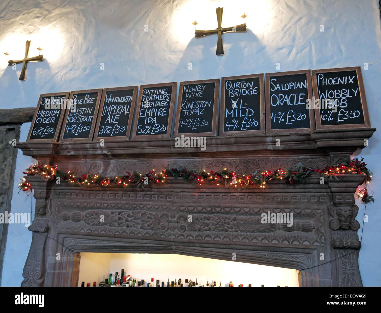 La Birreria tocca,lista di birre,Chester,ponte inferiore St,Cheshire, Inghilterra, Regno Unito Foto Stock
