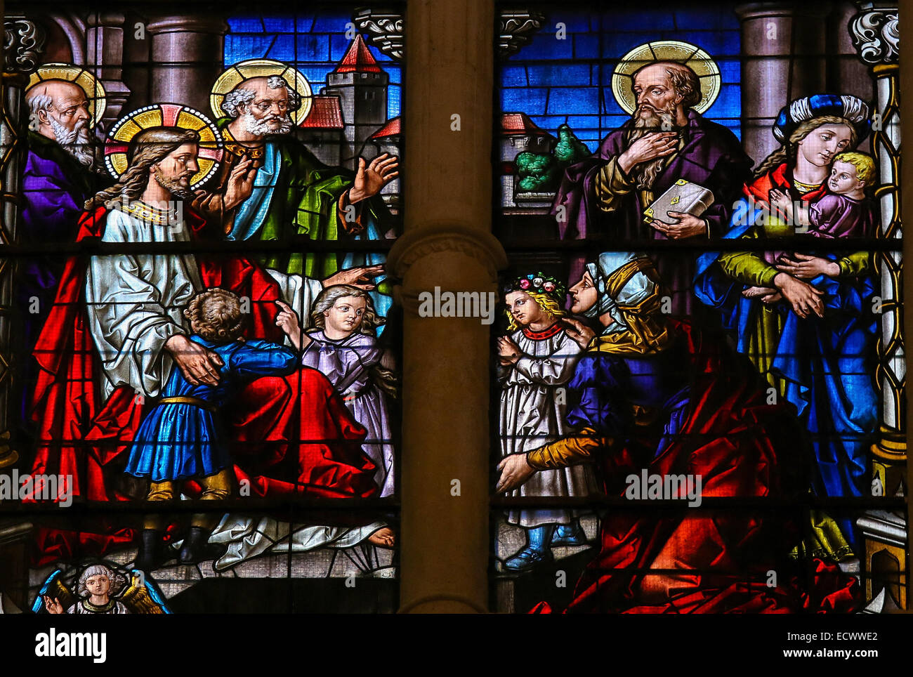 Vetrata raffigurante Gesù e i bambini nella cattedrale di Burgos, Castille, Spagna. Foto Stock