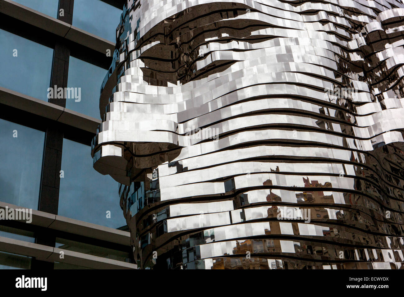 Statua di Franz Kafka da David Cerny, complesso Quadrio Praga Repubblica Ceca Europa Foto Stock