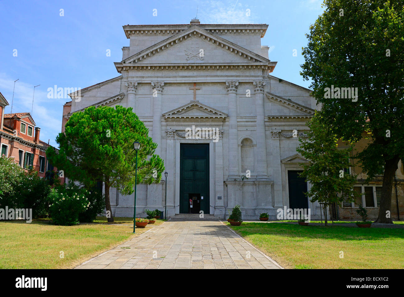La cattedrale di San Pietro di Castello Venezia Italia Europa il Mare Adriatico Foto Stock
