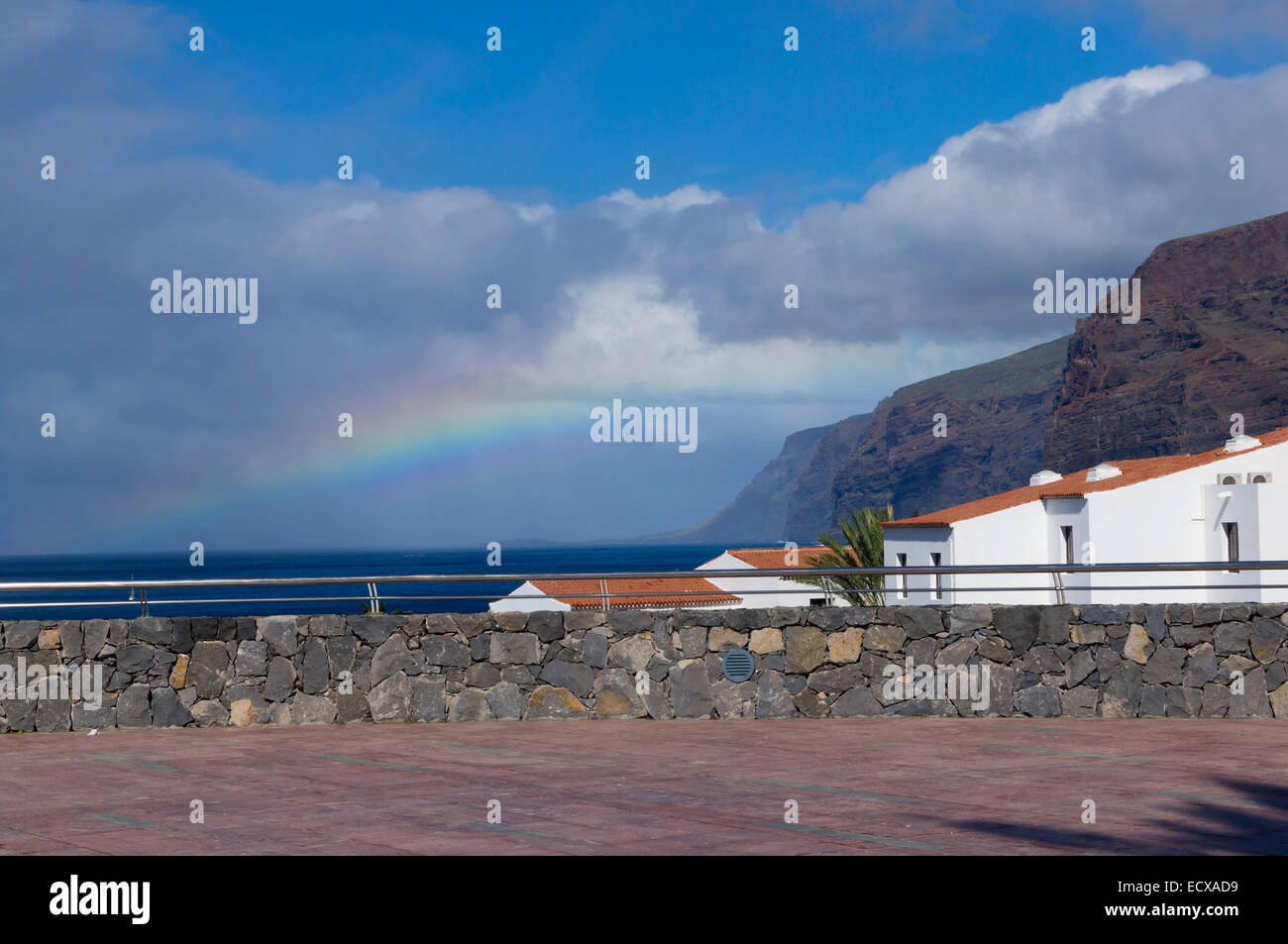 Tenerife - Los Gigantes, con rainbow Foto Stock