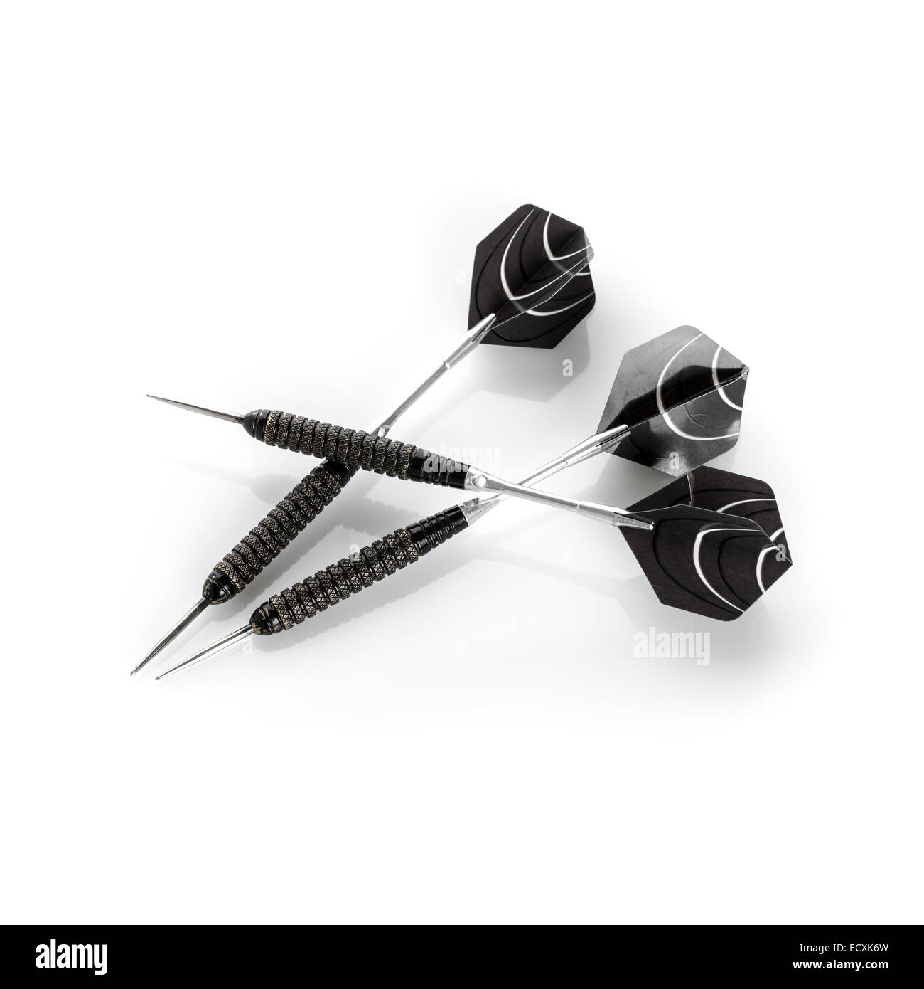Tre frecce dart isolato su sfondo bianco con ombra morbida Foto Stock