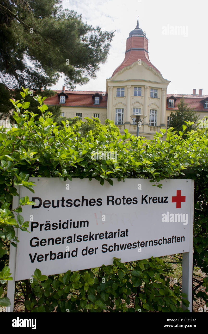 Croce Rossa tedesca (Deutsches Rotes Kreuz - DRK) sede amministrativa a 58 Carstennstrasse, Berlino. Foto Stock
