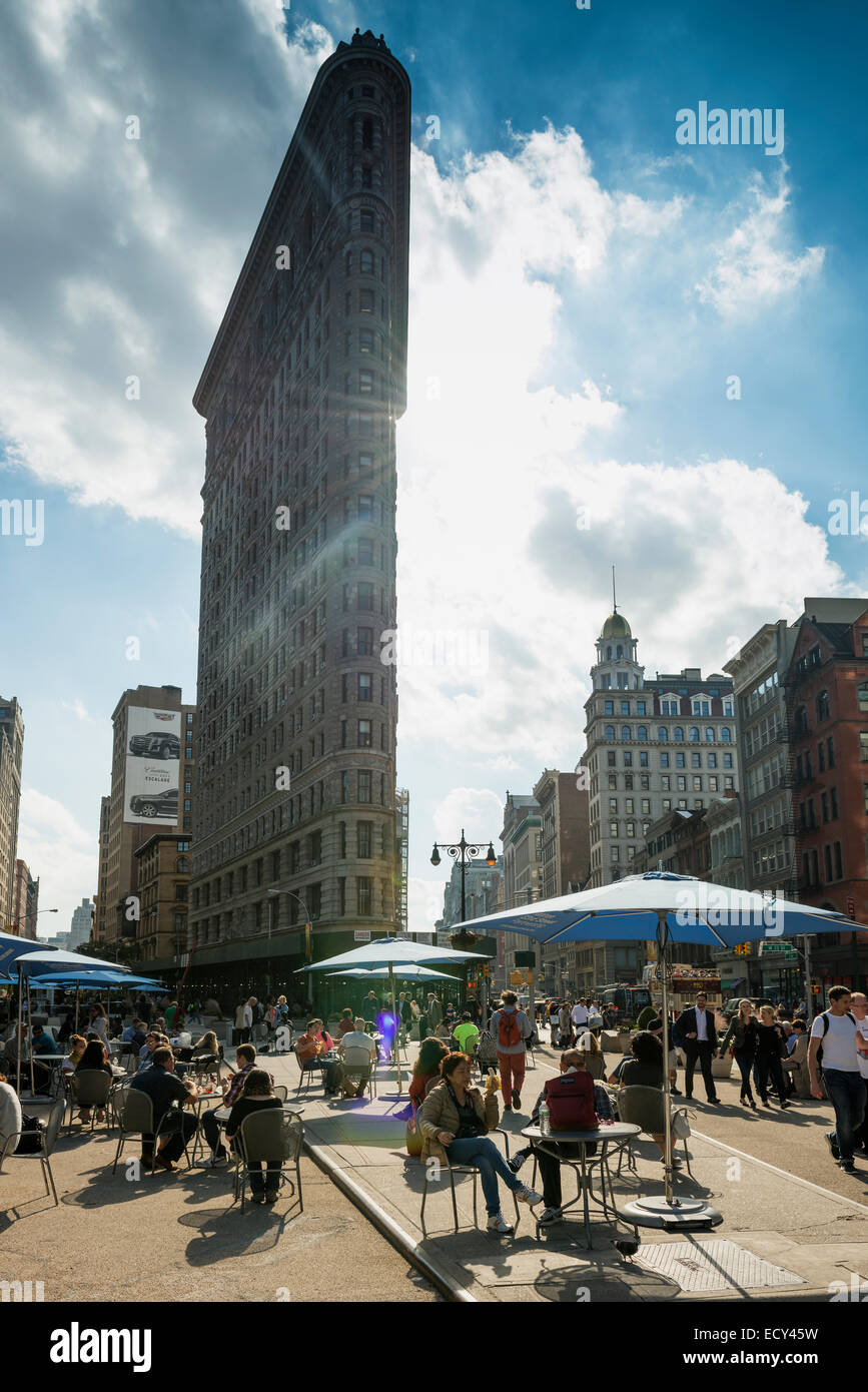 Flatiron Building, la Fifth Avenue, Upper East Side di Manhattan, New York New York, Stati Uniti Foto Stock