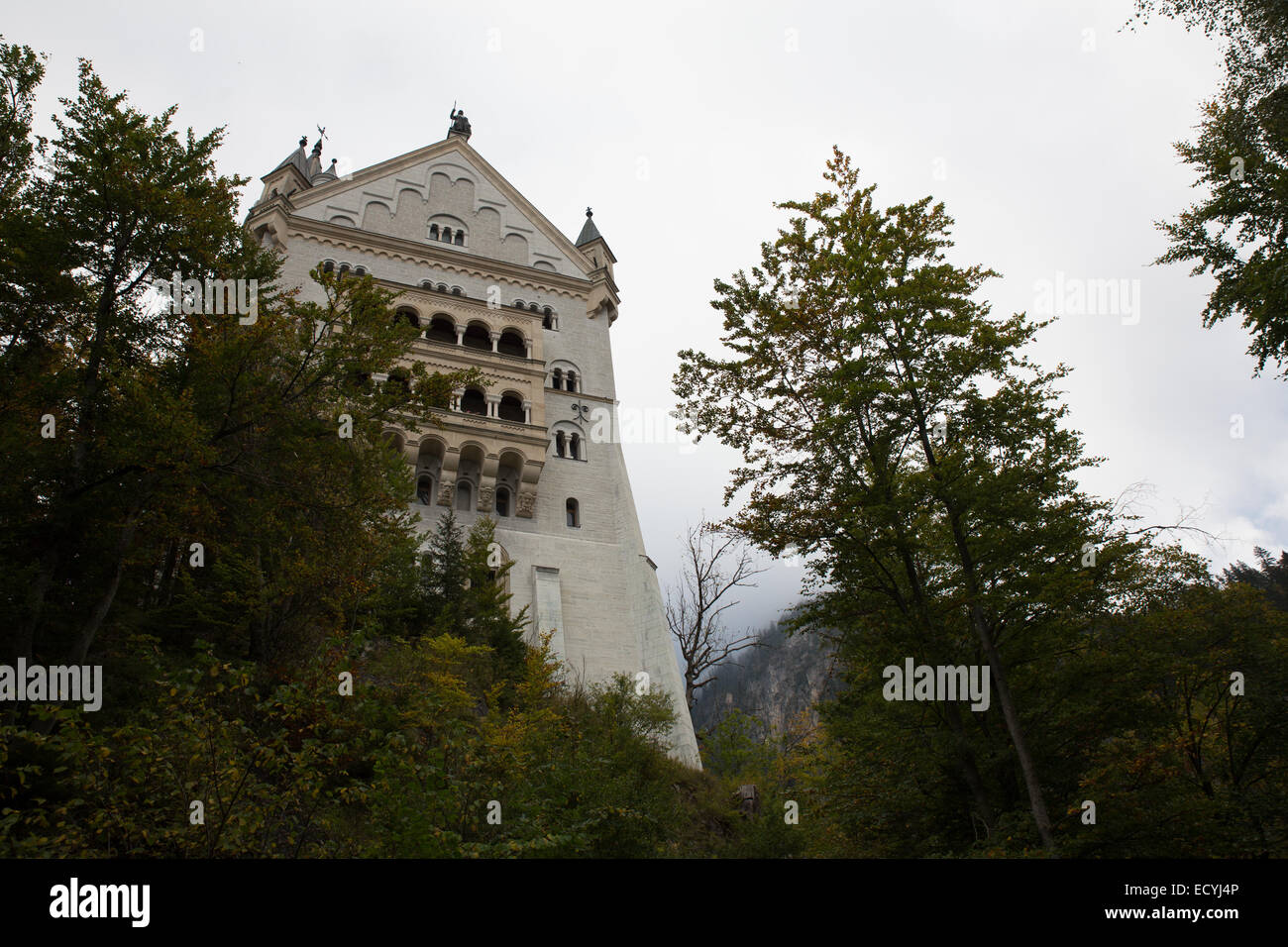 Il Castello di Neuschwanstein e balcone della torre Foto Stock