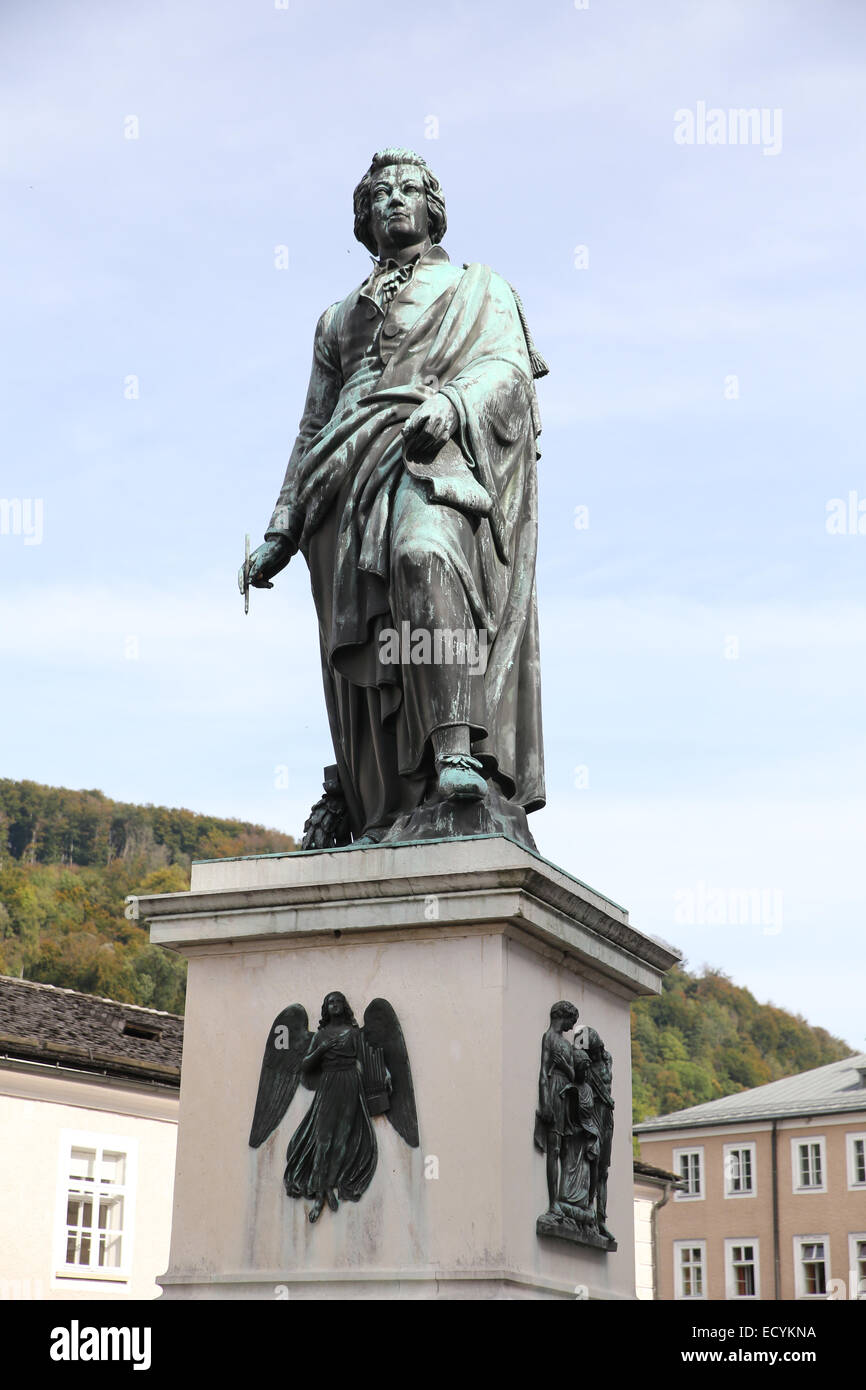 Mozart Salisburgo monumento quadrato Foto Stock