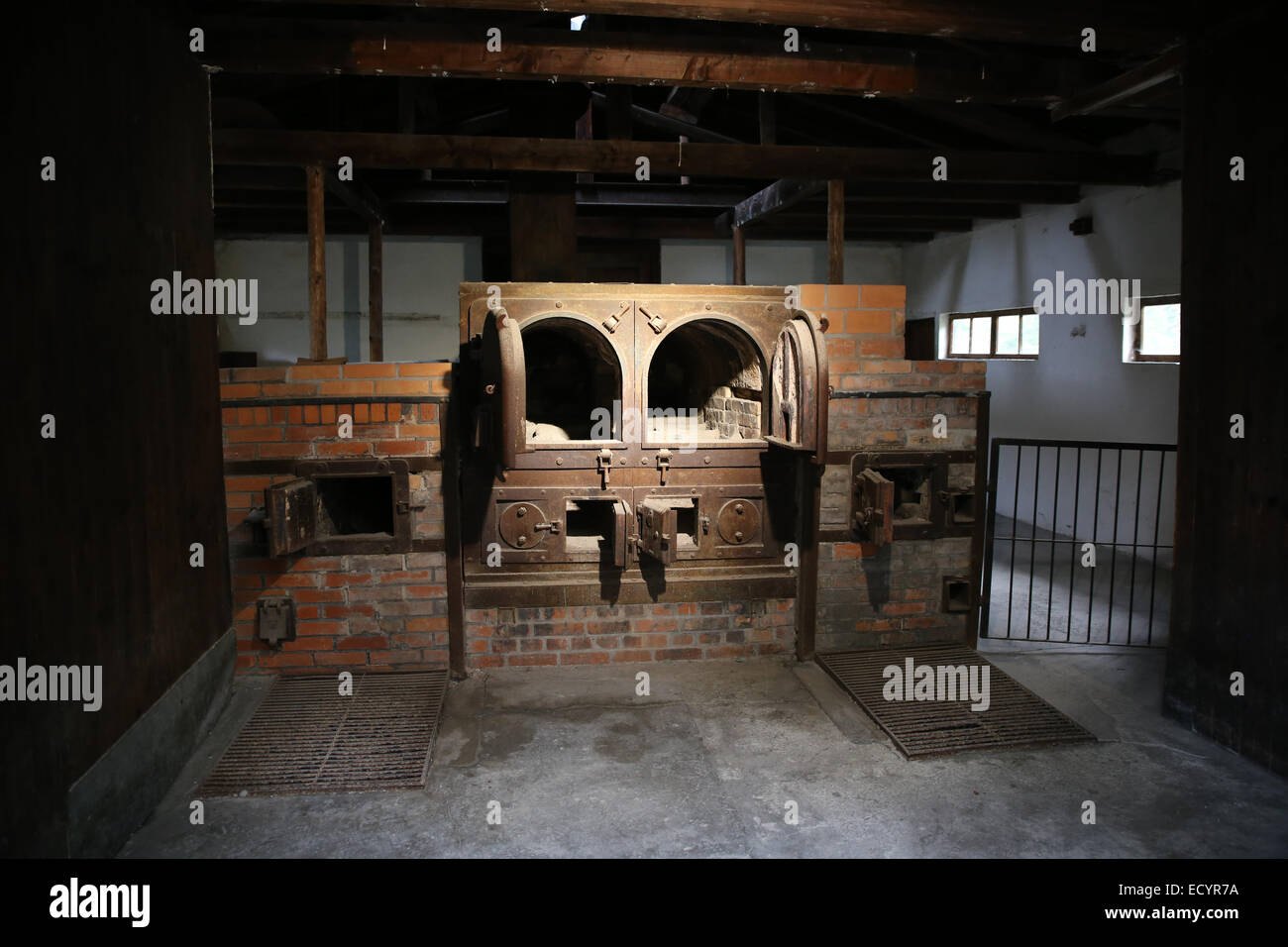 Vecchio crematorio campo di concentramento di Dachau Foto Stock
