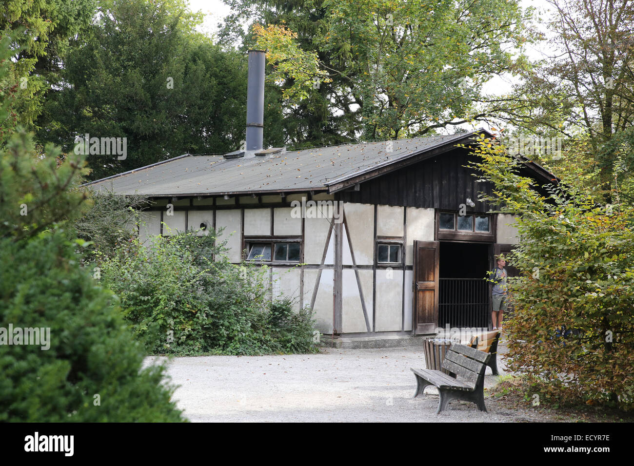 Vecchio crematorio campo di concentramento di Dachau Foto Stock