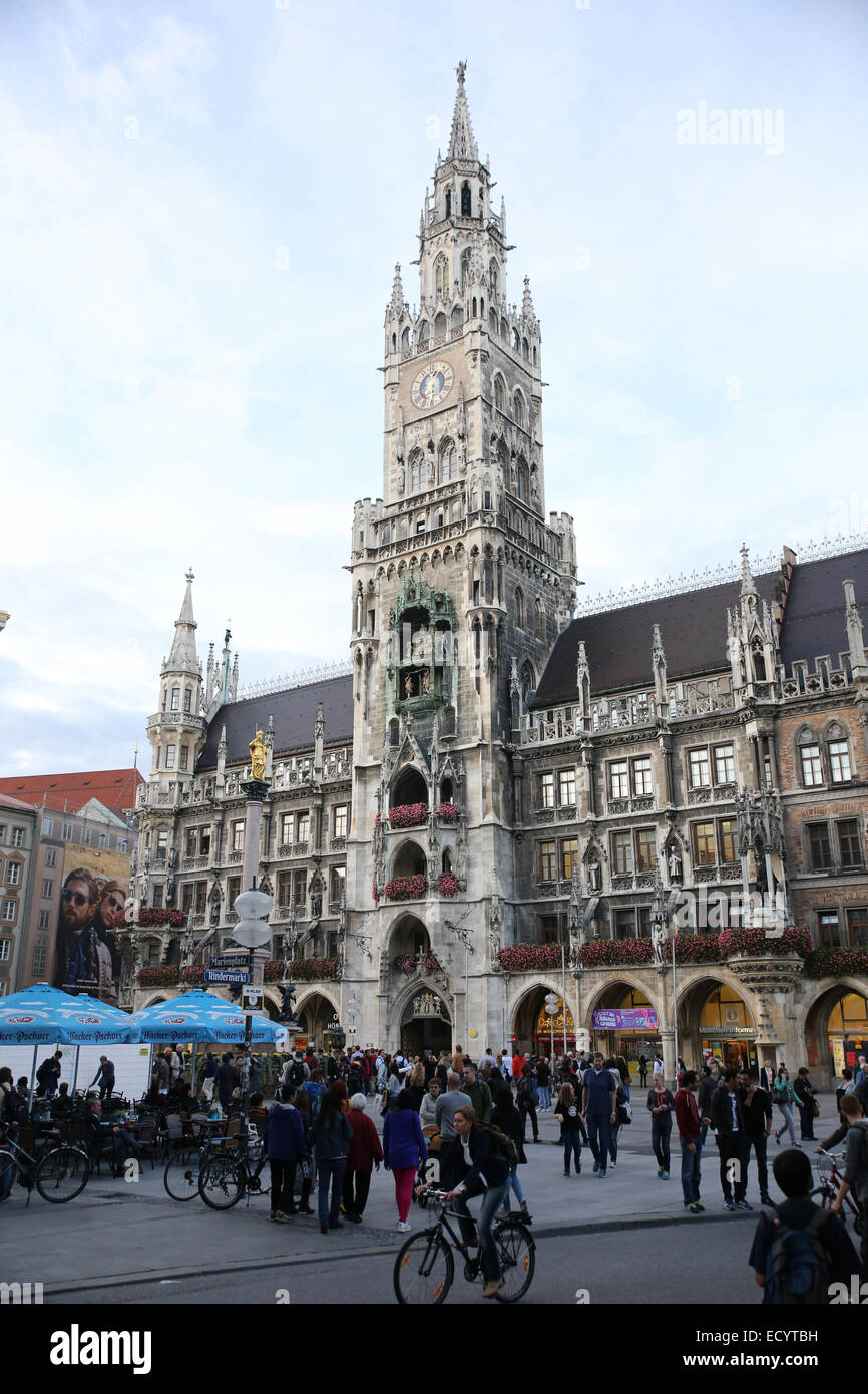 Monaco di Baviera nuovo municipio Marienplatz Foto Stock