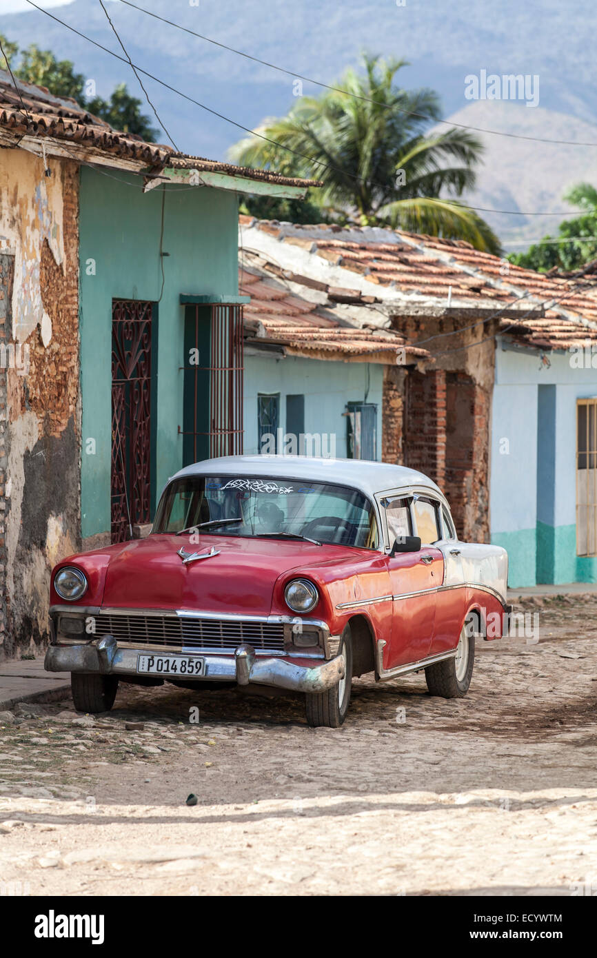 Un classico americano auto in Trinidad, Cuba. Foto Stock