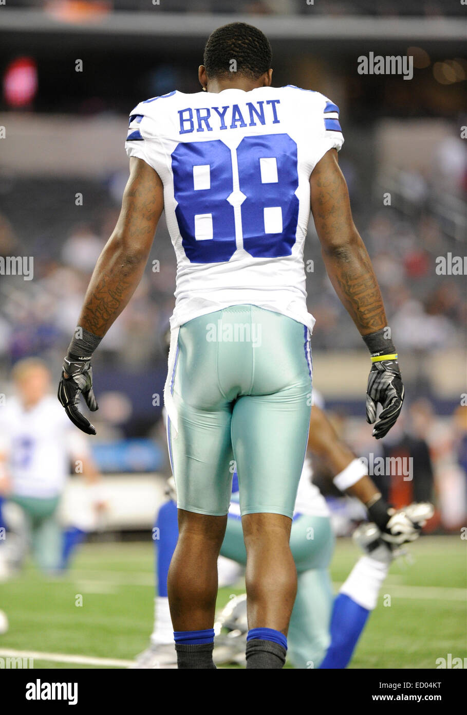 Dicembre 21, 2014: Dallas Cowboys wide receiver Dez Bryant #88 durante un'NFL partita di calcio tra la Indianapolis Colts e Dallas Cowboys di AT&T Stadium di Arlington, TX Dallas sconfitto Indianapolis 42-7 per conquistare il NFC Campionato Est Foto Stock