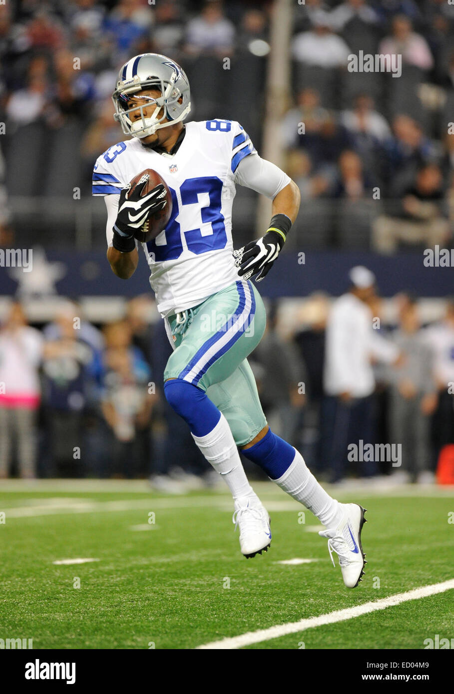 Dicembre 21, 2014: Dallas Cowboys wide receiver Terrance Williams #83 durante un'NFL partita di calcio tra la Indianapolis Colts e Dallas Cowboys di AT&T Stadium di Arlington, TX Dallas sconfitto Indianapolis 42-7 per conquistare il NFC Campionato Est Foto Stock