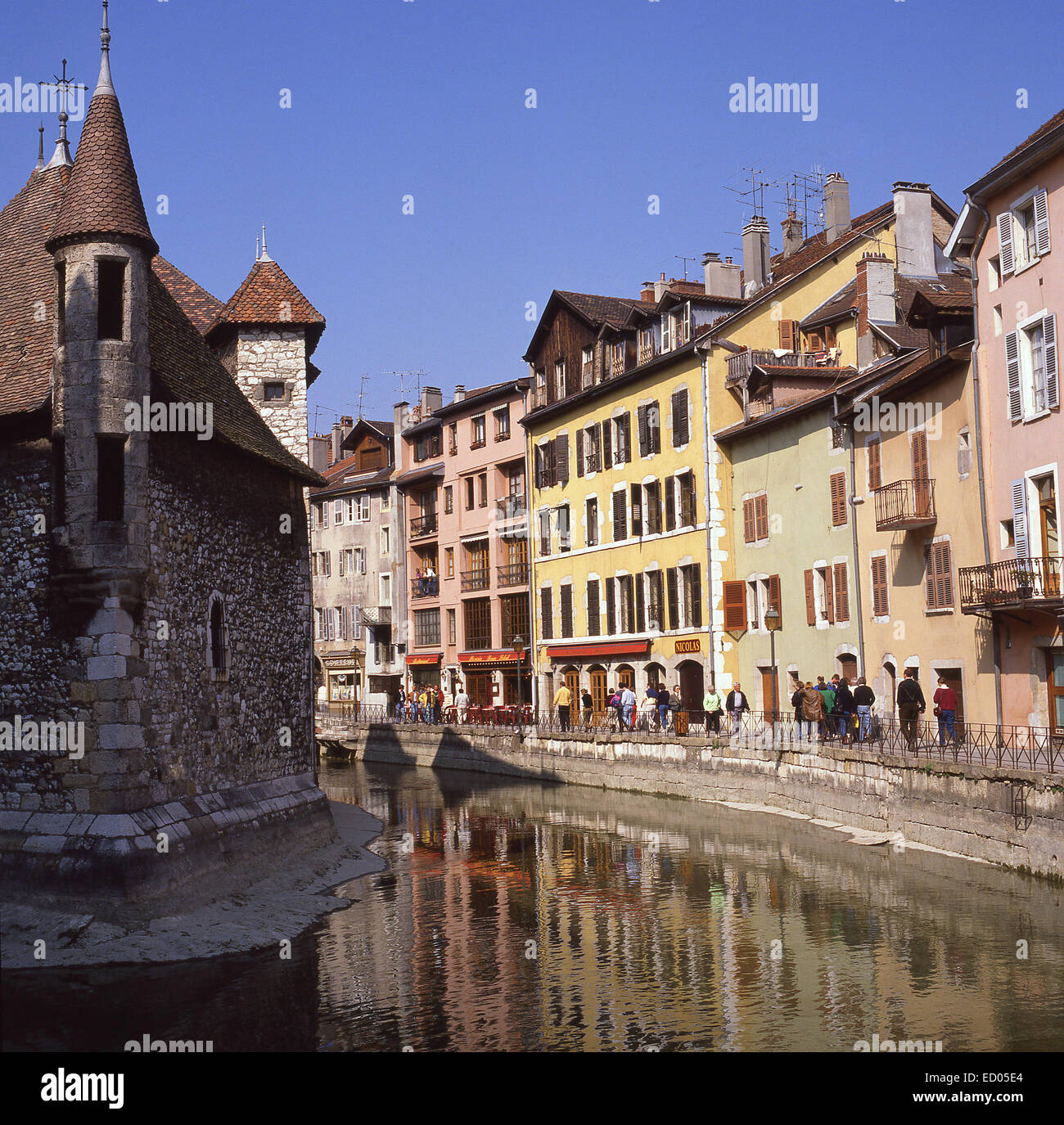 Il Palais de l'Isle e fiume Thiou, Annecy, Haute-Savoie Reparto, Regione Rhône-Alpes, in Francia Foto Stock