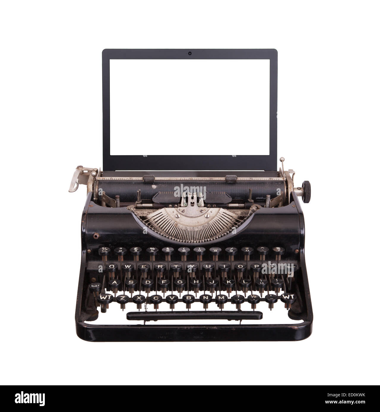 Nastri inchiostratori per macchine da scrivere con moderni allo schermo del laptop, isolato su bianco Foto Stock