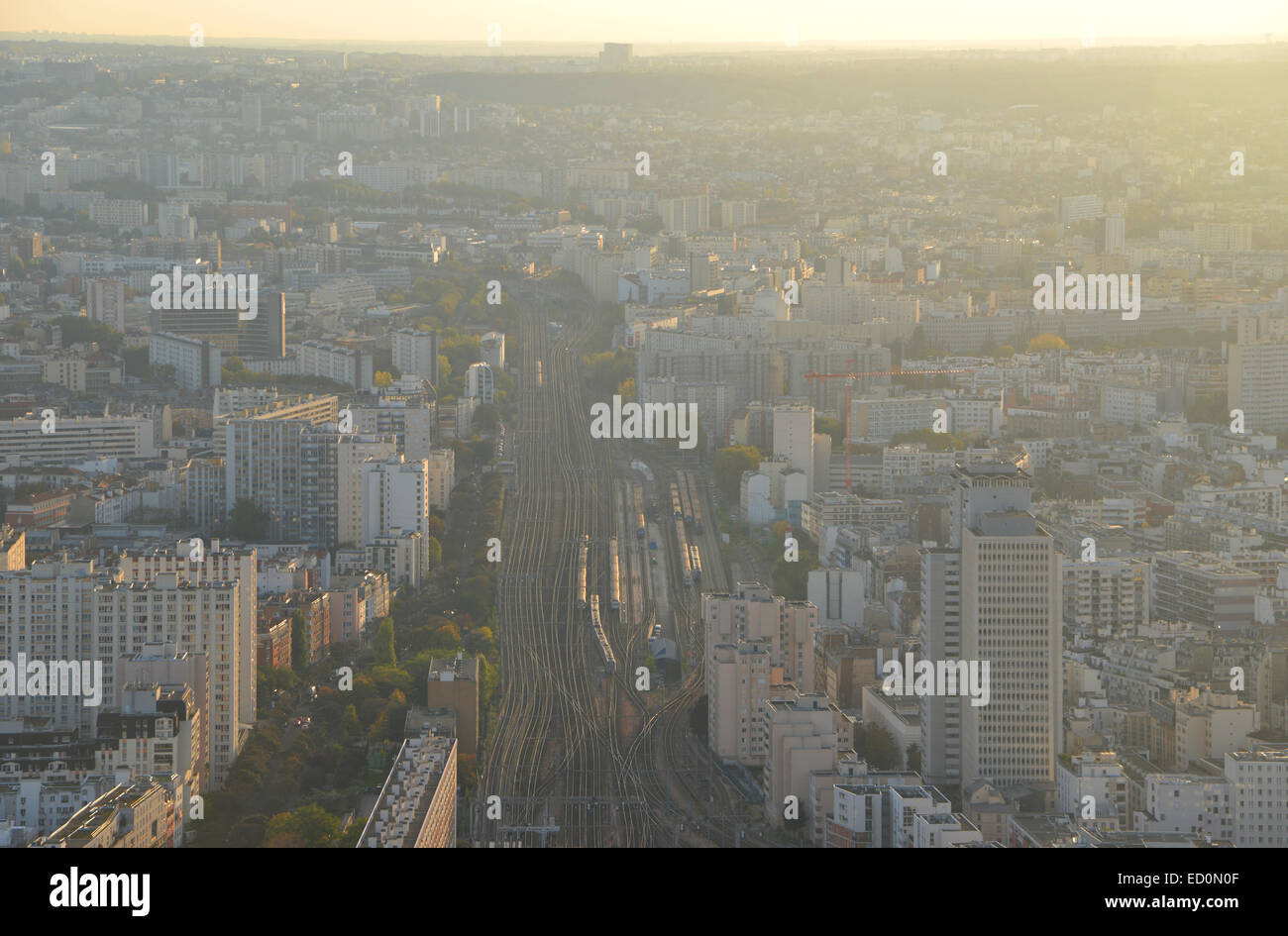 a che ora tramonta il sole a parigi