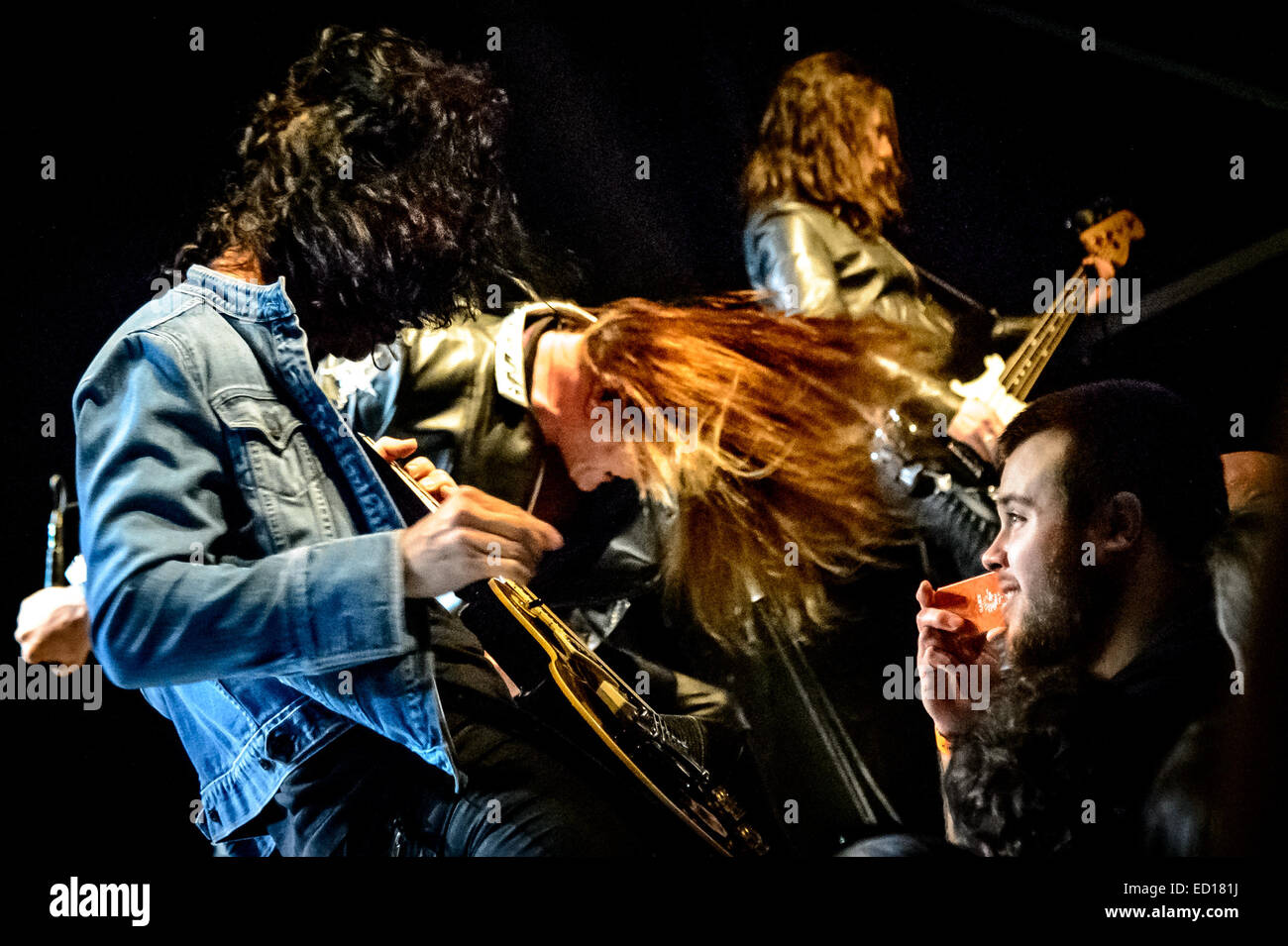 Toronto, Ontario, Canada. Xxi Dec, 2014. Heavy metal cantante Sebastian BACH avvolto il suo North American " Tour dell'Inferno" al Phoenix Theatre di Toronto. I membri della band: BRENT WOODS, BOBBY JARZOMBEK e ROB DE LUCA. © Igor Vidyashev/ZUMA filo/Alamy Live News Foto Stock