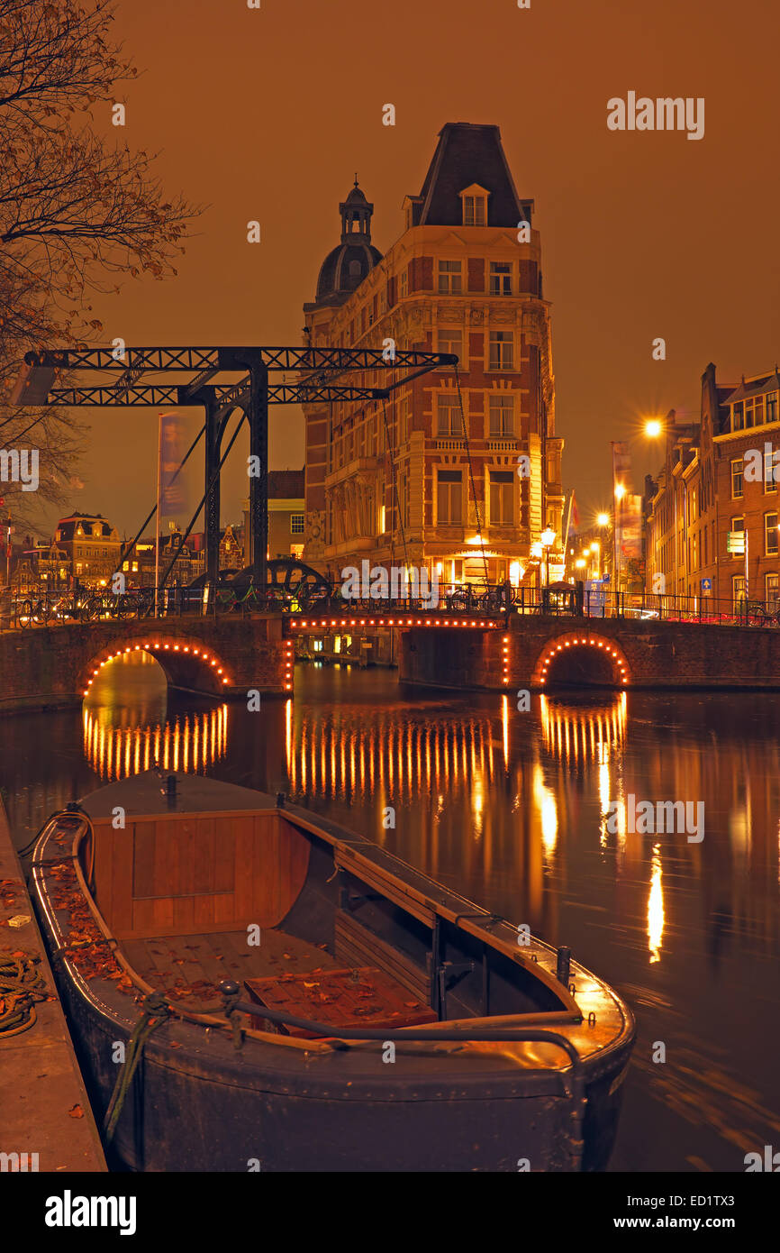 Panoramica della città di Amsterdam Paesi Bassi di notte Foto Stock
