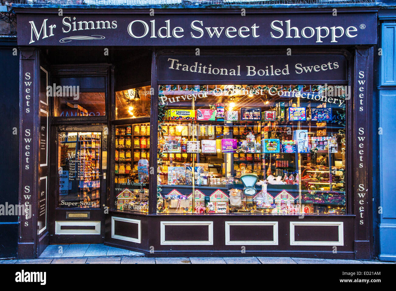 Signor Simms Olde Sweet Shoppe, un tradizionale inglese pasticceri in York. Foto Stock