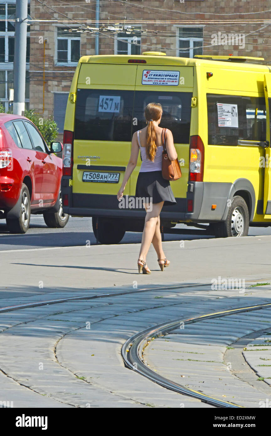 Il calore strada di Mosca di tramvie Foto Stock