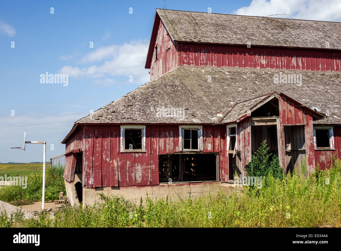 Illinois Sibley, fattoria abbandonata, fienile, rosso, IL140905006 Foto Stock