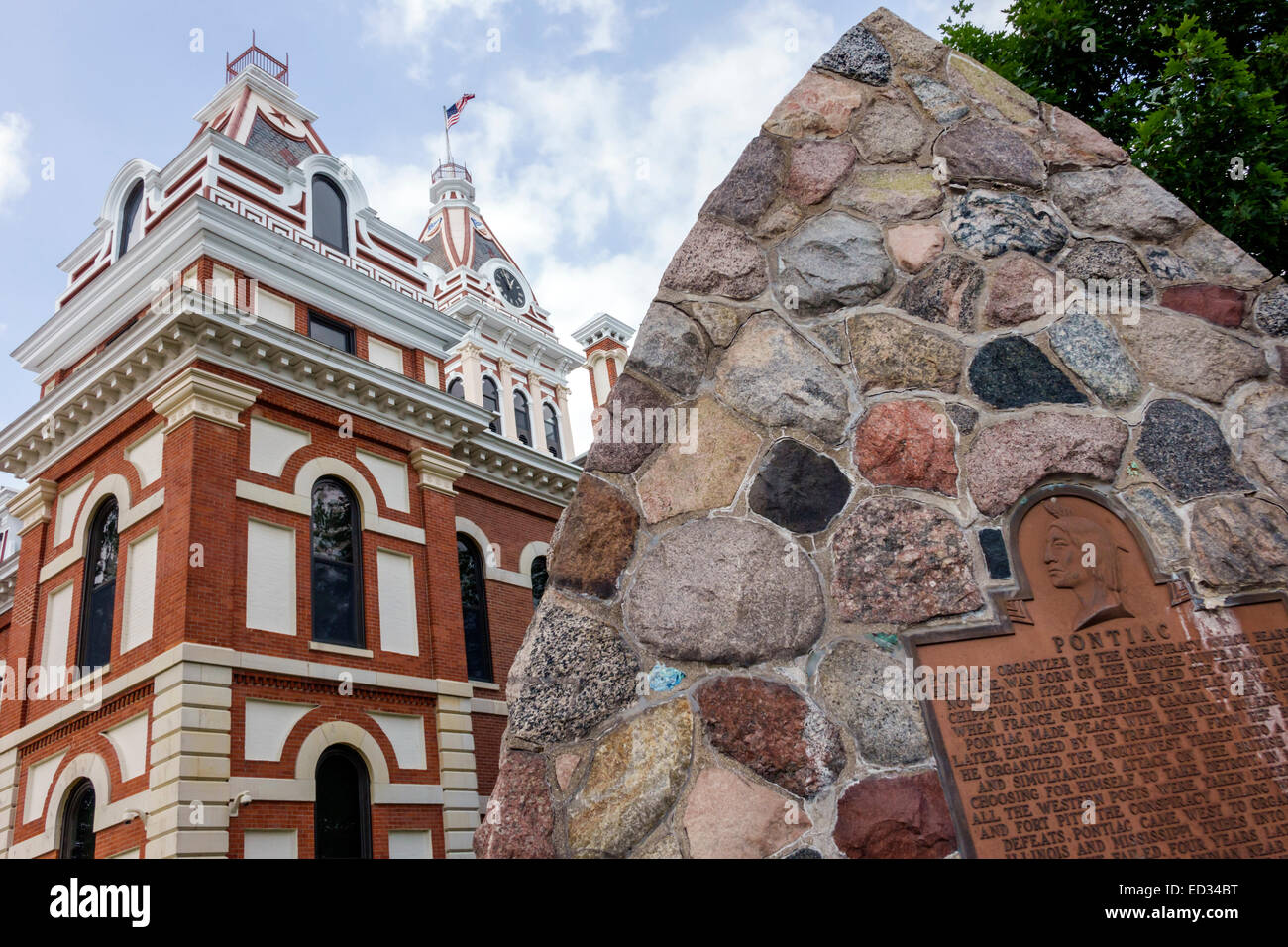 Illinois Pontiac, Livingston County Courthouse, fronte, ingresso, secondo impero in stile architettonico, marcatore, monumento, pietra, IL140905035 Foto Stock