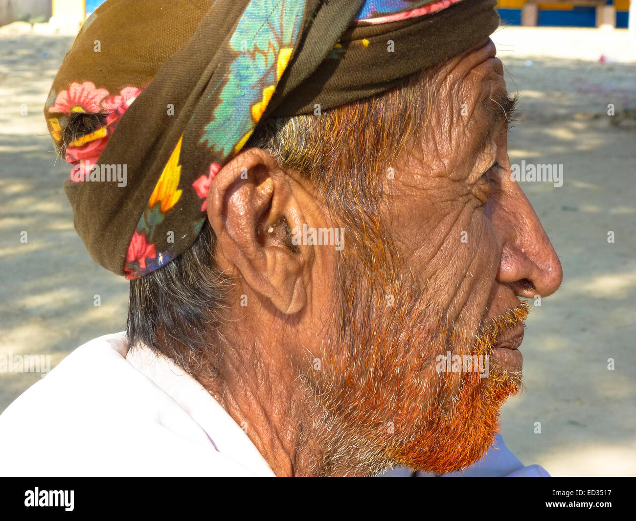 Ritratto di vecchio uomo dal Gujarat india Foto Stock