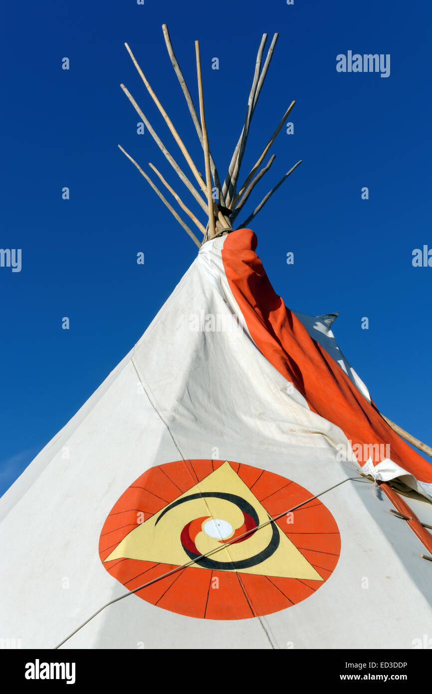 Tepee Glamping WOMAD 2014, Charlton Park, Wiltshire, Inghilterra, Regno Unito, GB. Foto Stock