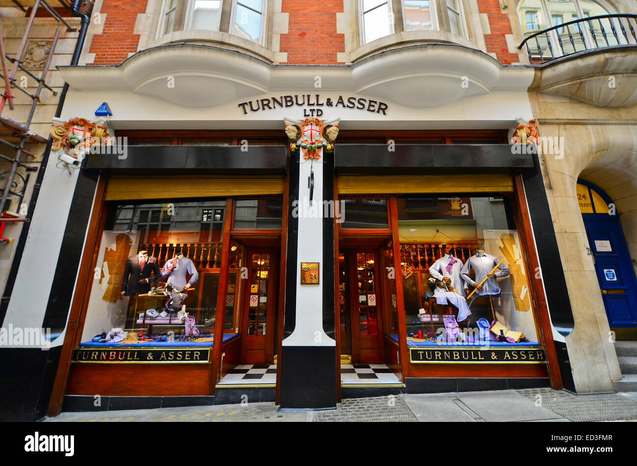 Esterno di Turnbull & Asser shop Royal Warrant shirt maker, Bury St, Londra SW1 Foto Stock