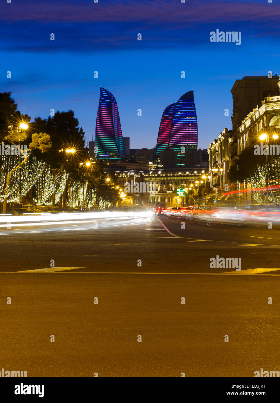 Lubrificatori prospettiva di Baku e Nuovo Anno decorazioni street Foto Stock