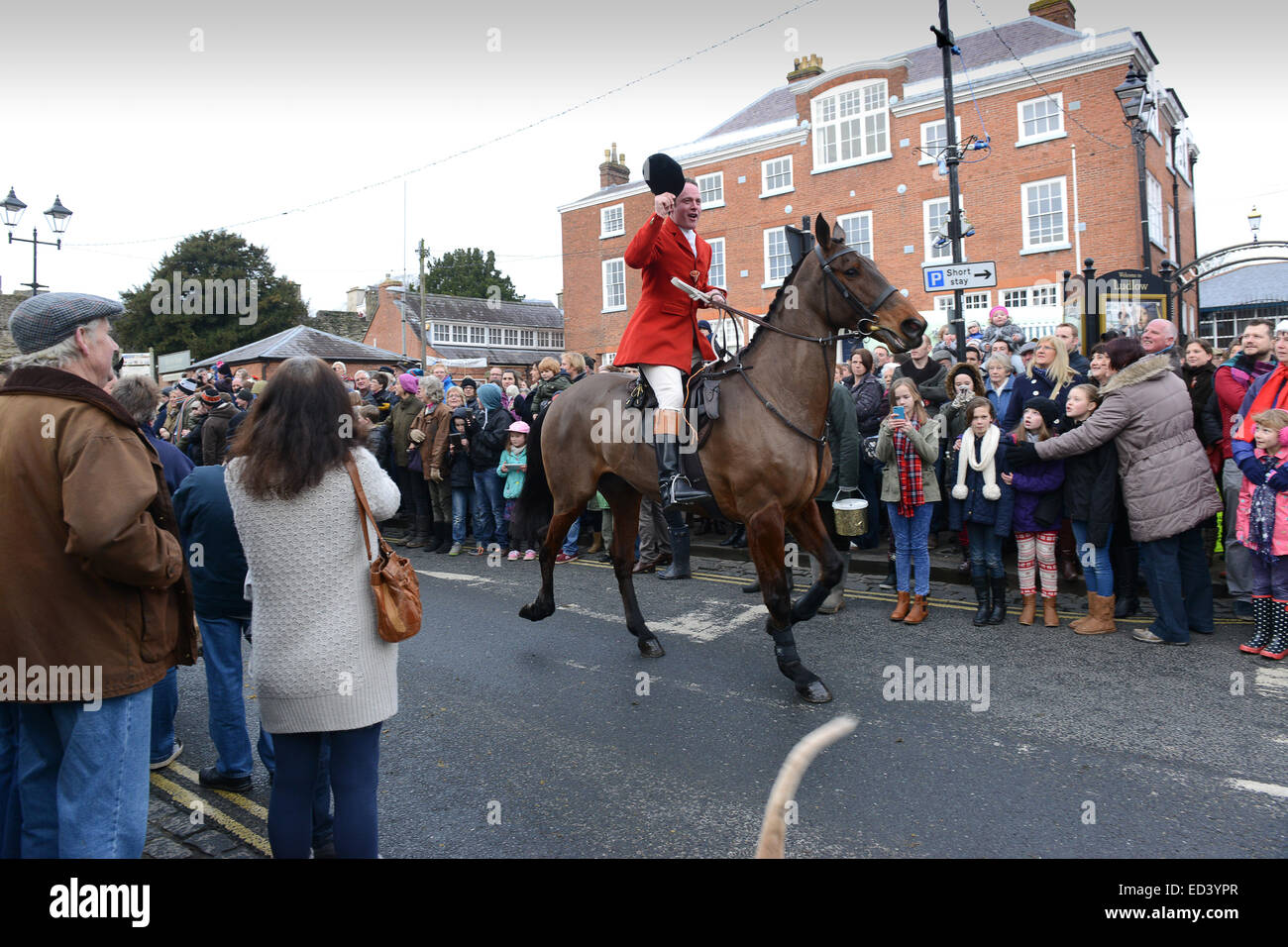 Il Ludlow Hunt Boxing Day si incontra al Ludlow Castle Credit: David Bagnall Foto Stock