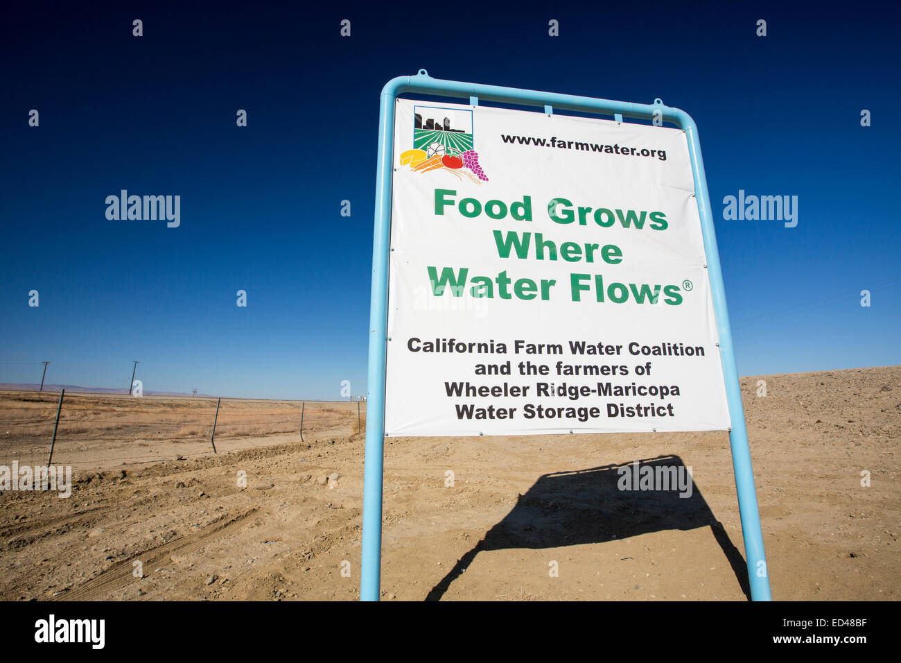 Un segno sulla California permanenti della catastrofica siccità nella valle centrale, STATI UNITI D'AMERICA. Foto Stock