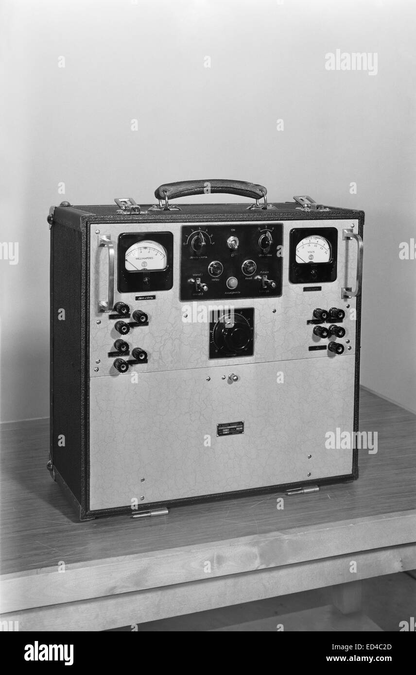 L'Olympia 40/1 amplificatore di linea realizzati in Yleisradio's workshop e destinato per la diffusione delle Olimpiadi 1940, che sono stati successivamente annullato. Foto Stock