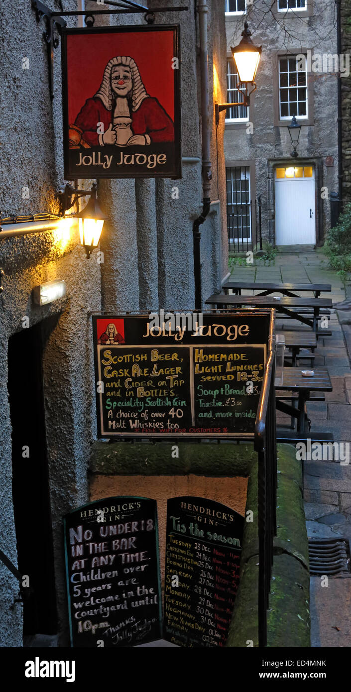 The Jolly Judge Pub, Off Lawnmarket and Royal Mile, High St, Edinburgh Old Town, 7 James CT, Edinburgh, Lothians, Scozia, EH1 2PB Foto Stock