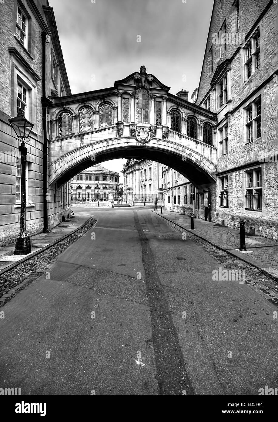 Si tratta di Hertford Bridge da Catte strada guardando verso la Radcliffe Camera in Oxford. Oxford Canvas. Oxford tele. Oxford Foto Stock