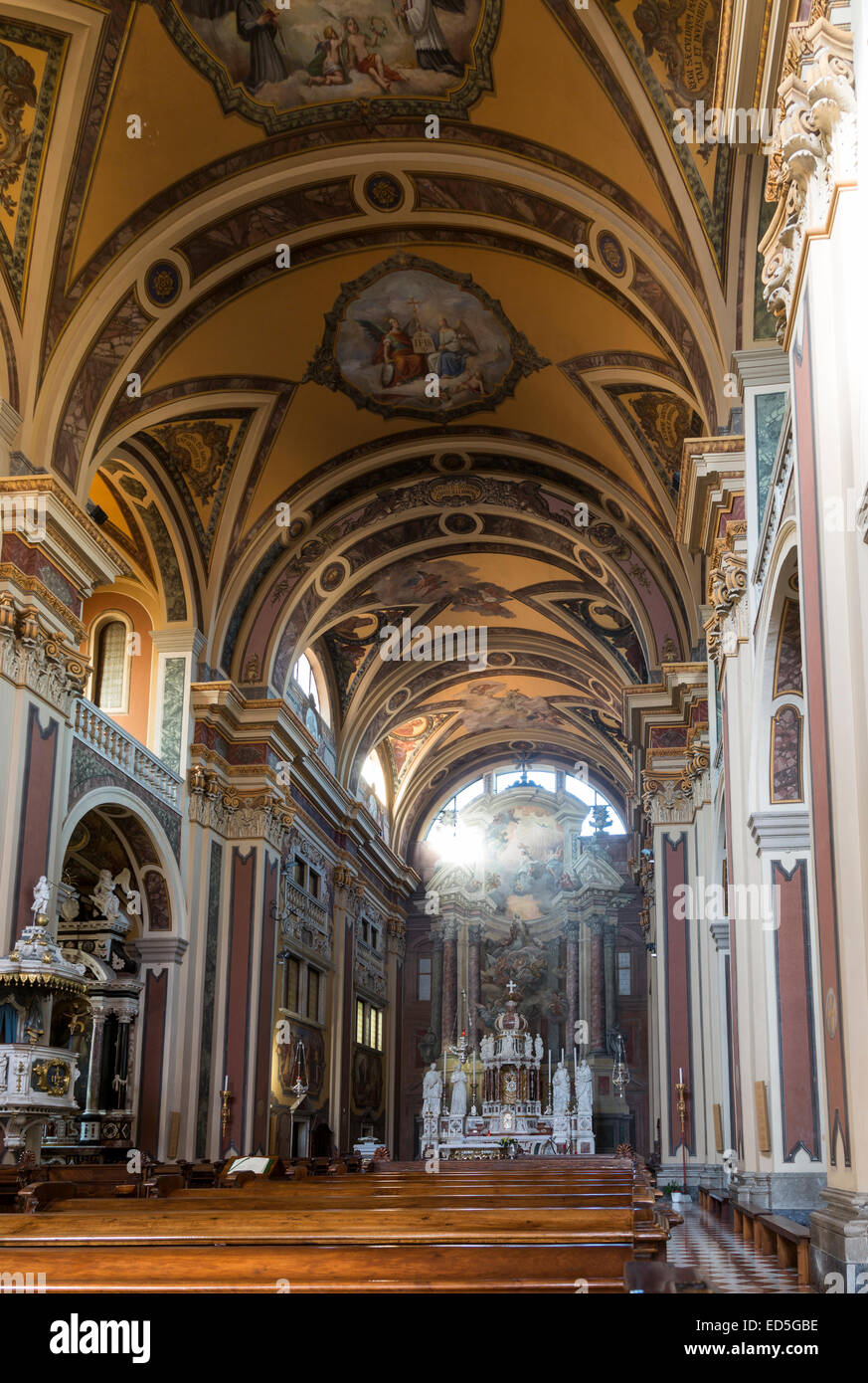 Navata, chiesa di Sant Ignazio di Loyola, Gorizia, Italia Foto Stock