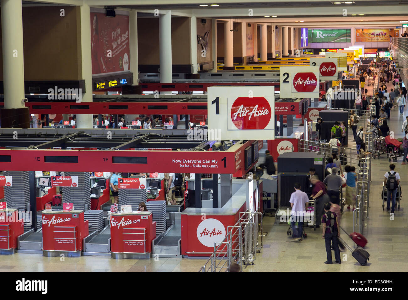 Check-in compagnia aerea Air Asia sull'aeroporto Don Muang (DMK) Foto Stock