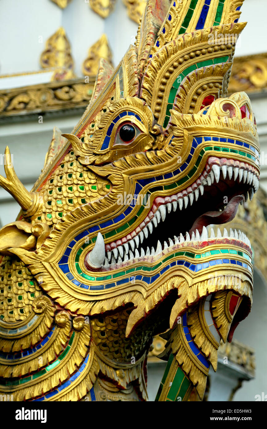 Testa di drago, Wat Uppakut, Chiang Mai, Thailandia Foto Stock