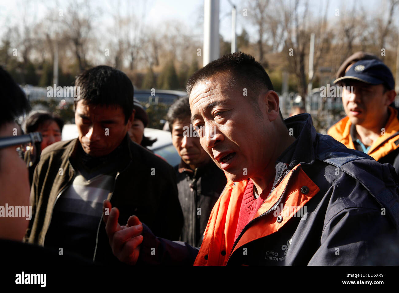 Pechino, Cina. 29 dic 2014. Una costruzione ponteggio crollato, uccide 10 lavoratore e ferisce 4 persone Università di Tsinghua affiliata middle school di Pechino in Cina il 29 dicembre, 2014. Credito: TopPhoto/Alamy Live News Foto Stock