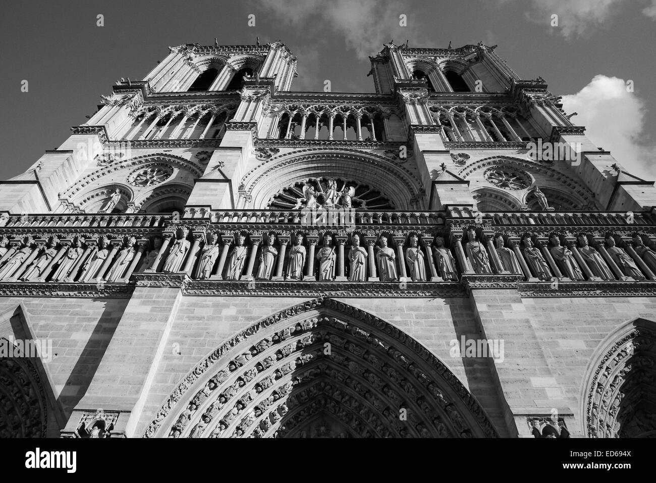 La cattedrale di Notre Dame in bianco e nero monotono Foto Stock