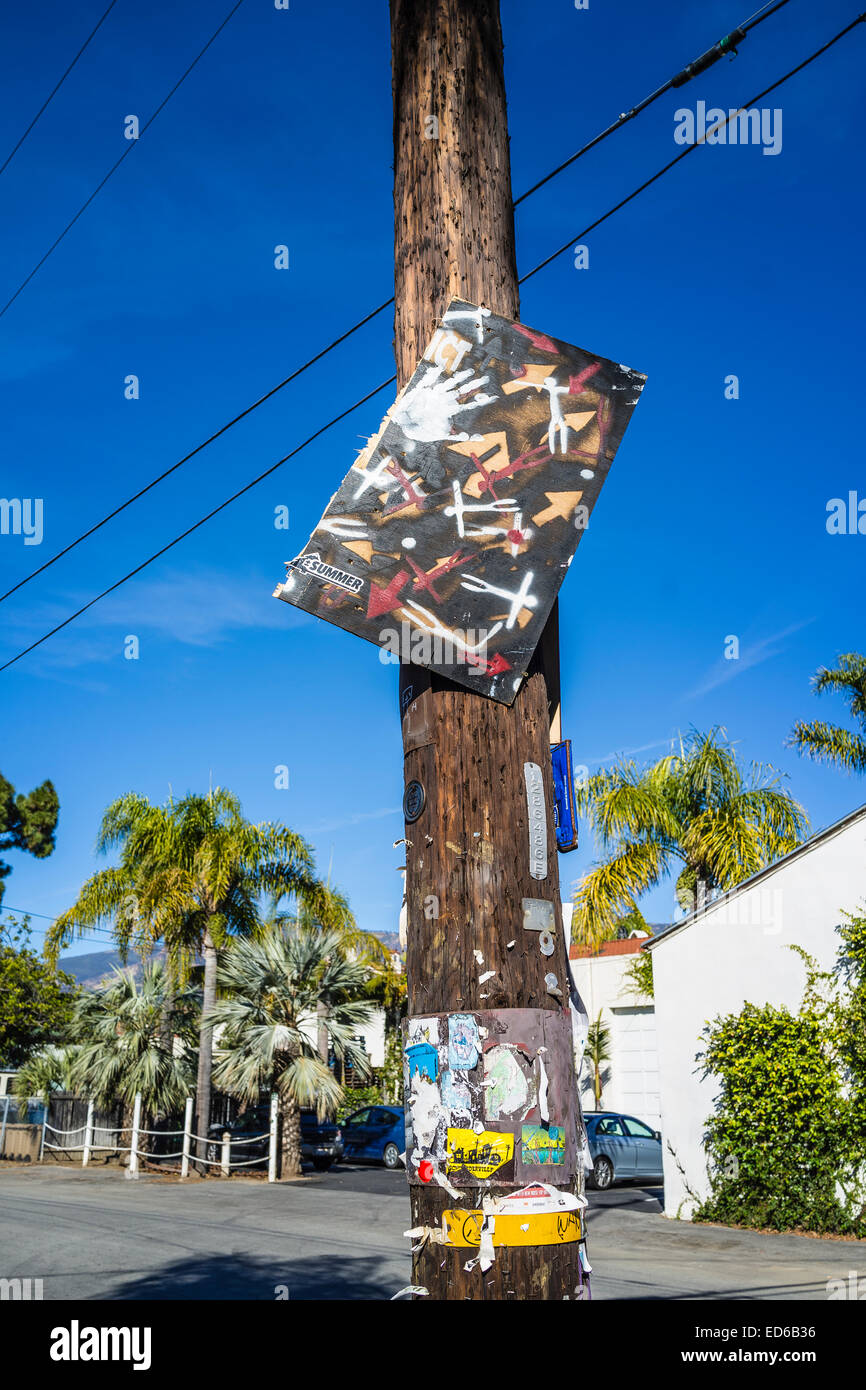 Zona di funk poster su un palo telefonico a Santa Barbara, California. Foto Stock