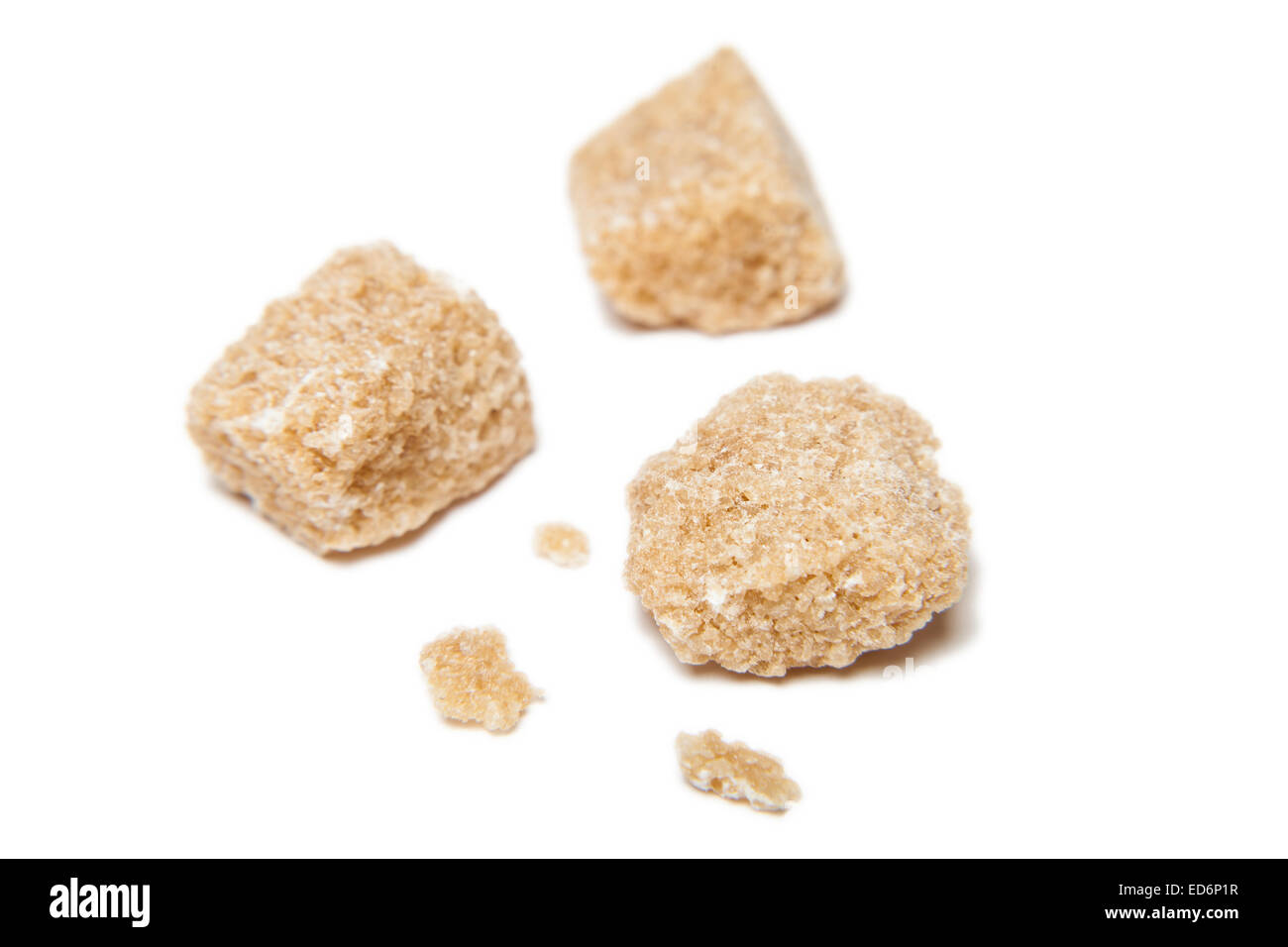 Cubetti di zucchero su sfondo bianco Foto Stock