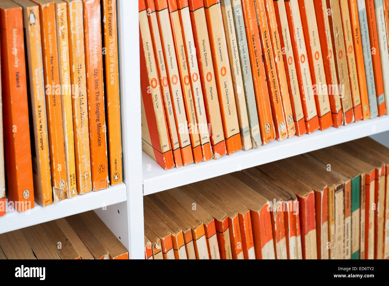 Vintage paperback pubblicato da penguin Books - tardi anni quaranta alla fine degli anni sessanta Foto Stock