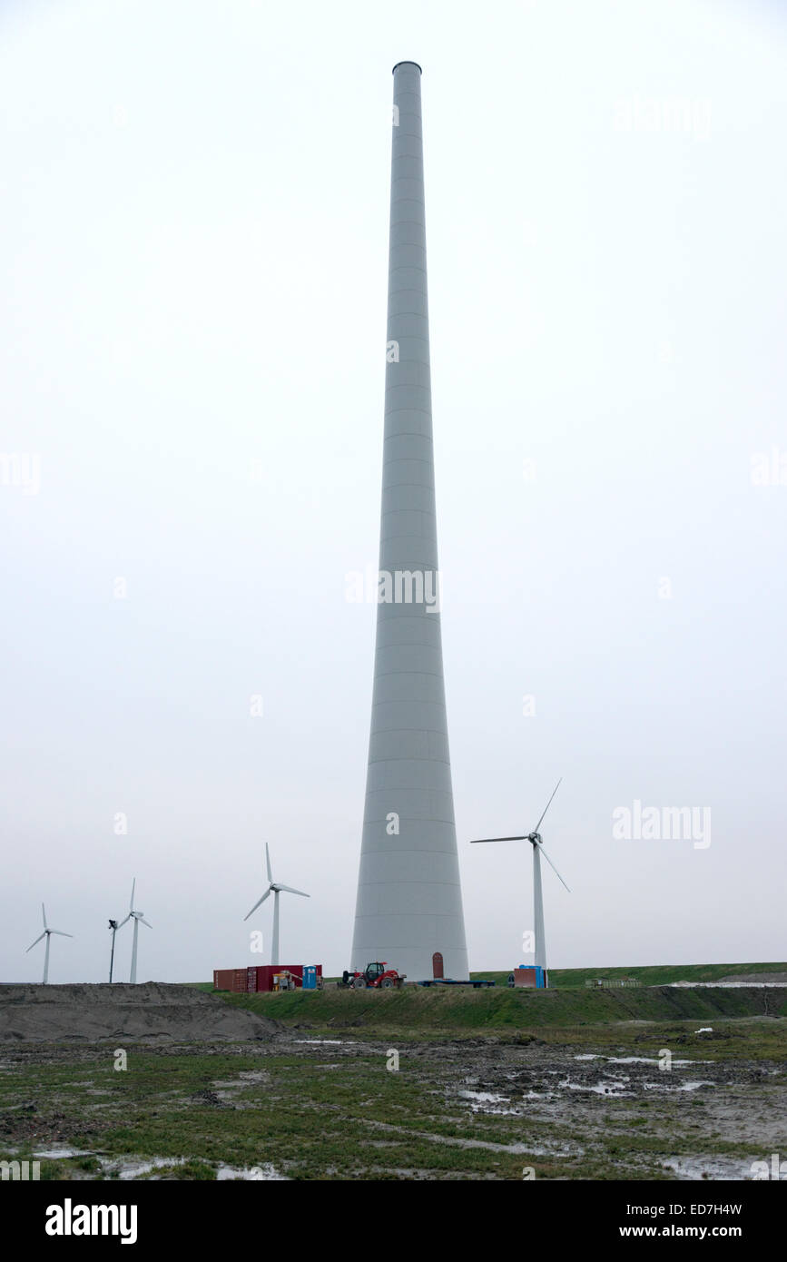 Nel nord dell'Olanda vi è una nuova turbina di potenza centro costruire Foto Stock