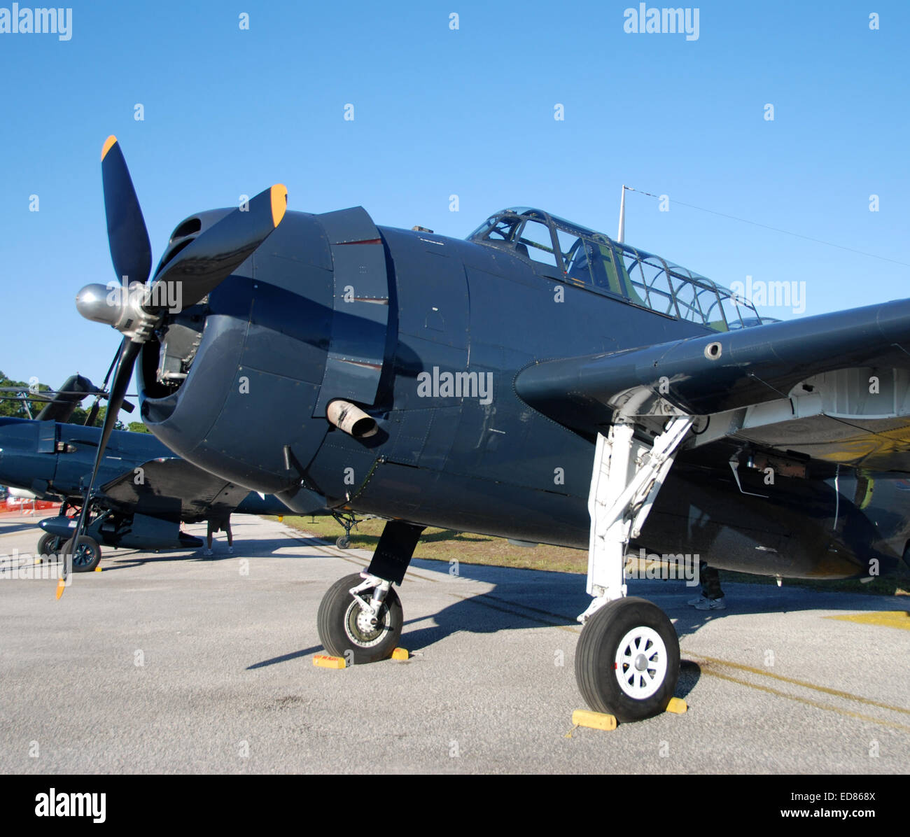 La Seconda Guerra Mondiale la Marina era aeroplani in colore blu Foto Stock