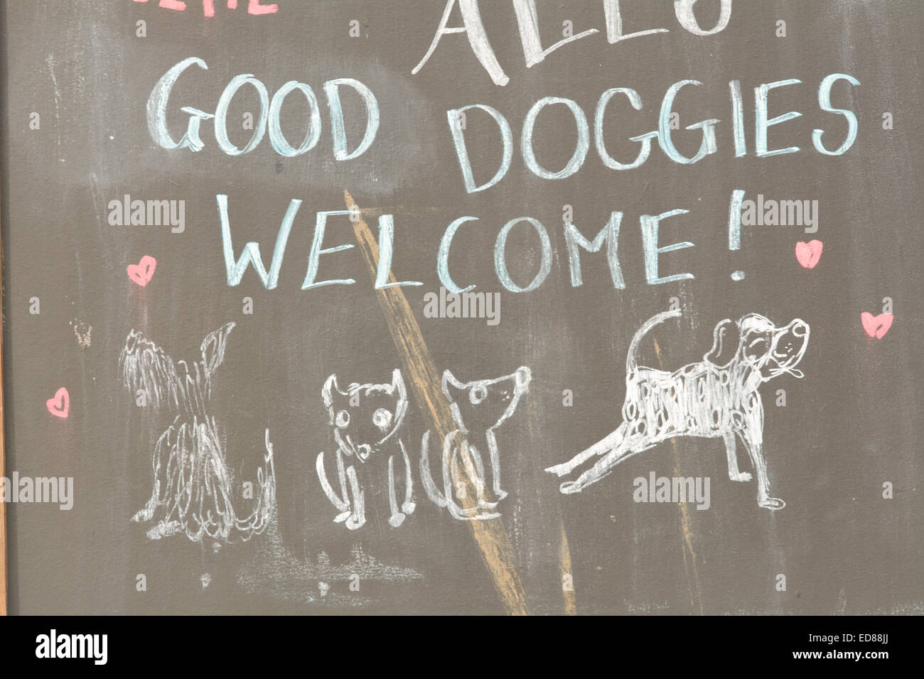 Buona doggies benvenuti al Cafe segno a Mousehole, Cornwall, Inghilterra Foto Stock