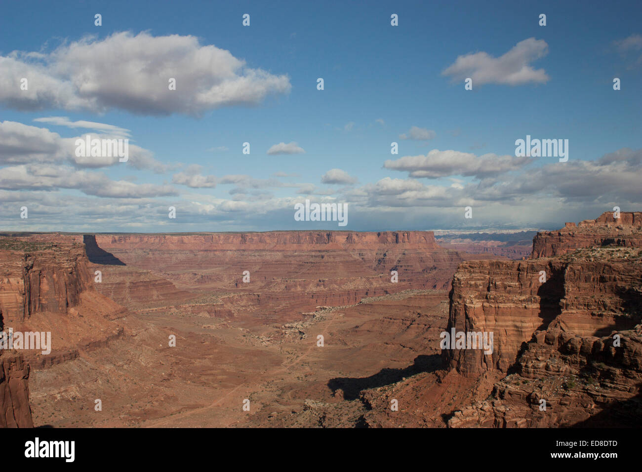 Stati Uniti d'America, Utah, il Parco Nazionale di Canyonlands, isola nel cielo da Shafer Canyon Overlook Foto Stock