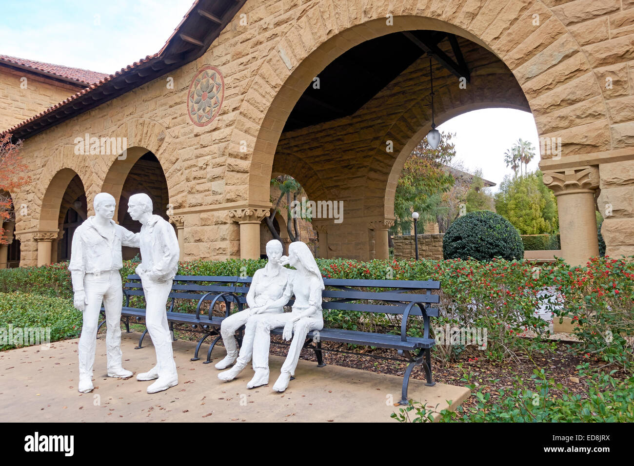 Outdoor sculture in bronzo da George Segal intitolato liberazione Gay sul campus della Università di Stanford in California, Stati Uniti d'America Foto Stock