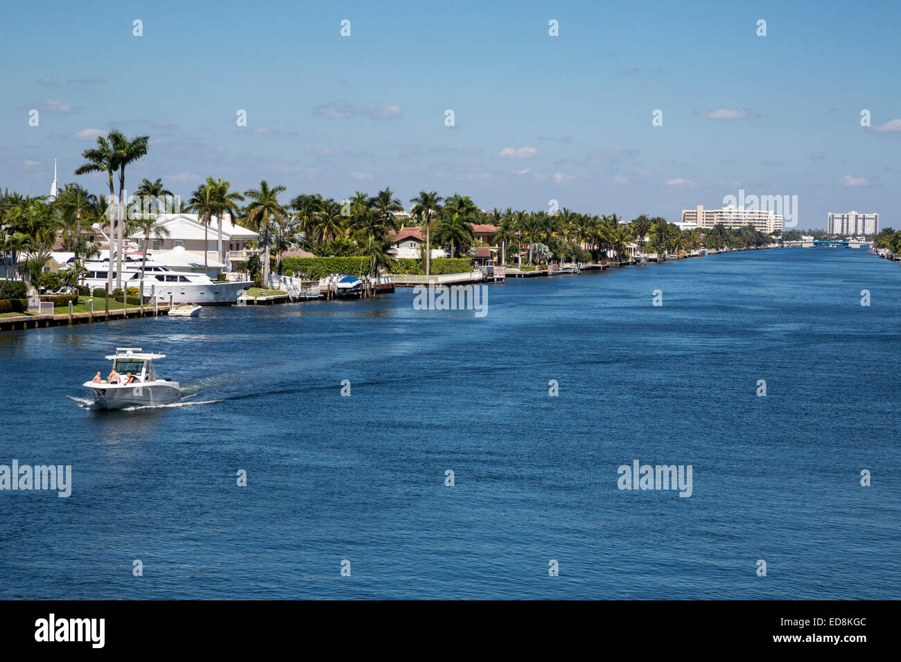 Ft. Lauderdale, Florida. Intracoastal Waterway guardando a Nord Est Oakland Park Blvd. Ponte. Foto Stock