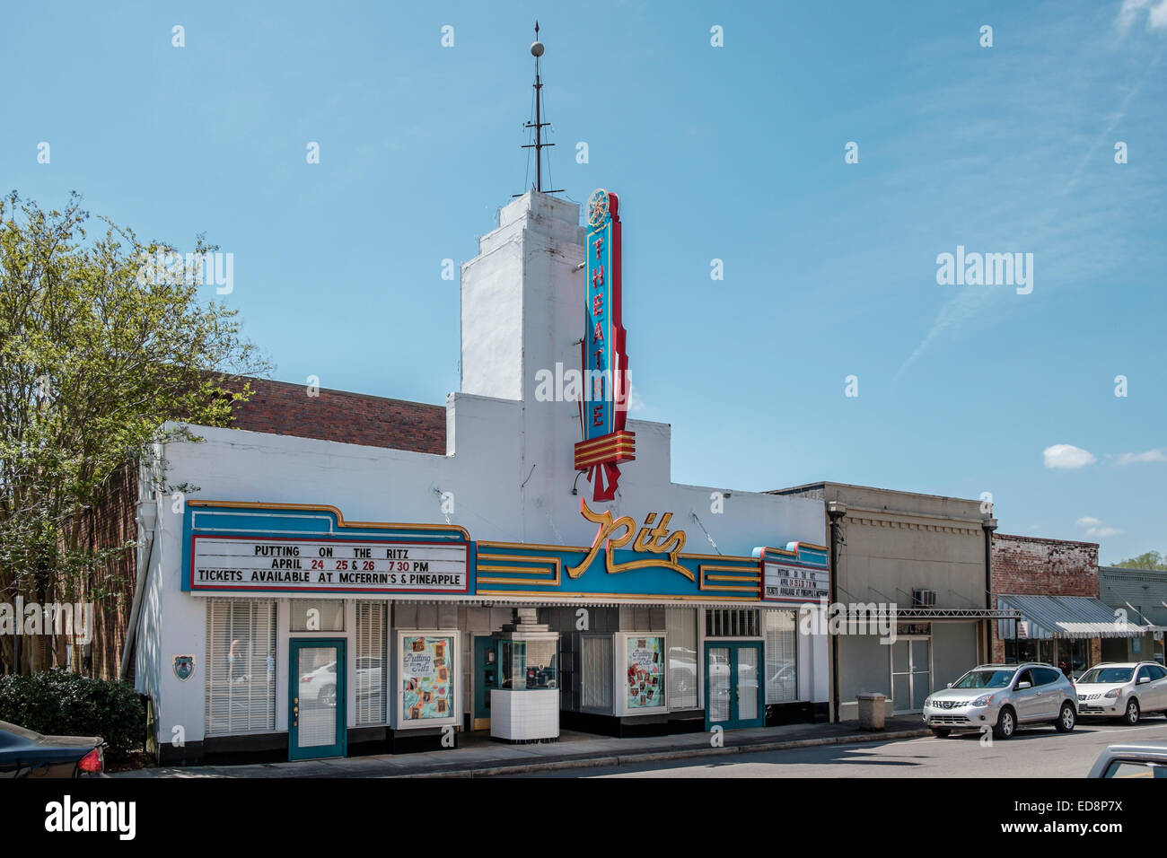 Ritz movie theater in Greenville, Alabama, Stati Uniti d'America che mostra l'architettura art deco degli anni trenta era movie theater. Foto Stock